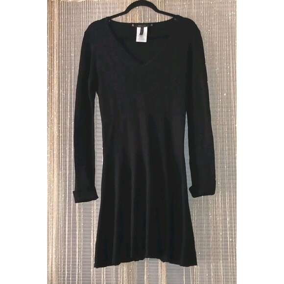 BCBG MaxAzria V-neck Black Dress Large Fit & Flare Travel Minimist LBD Stretch - Picture 2 of 10